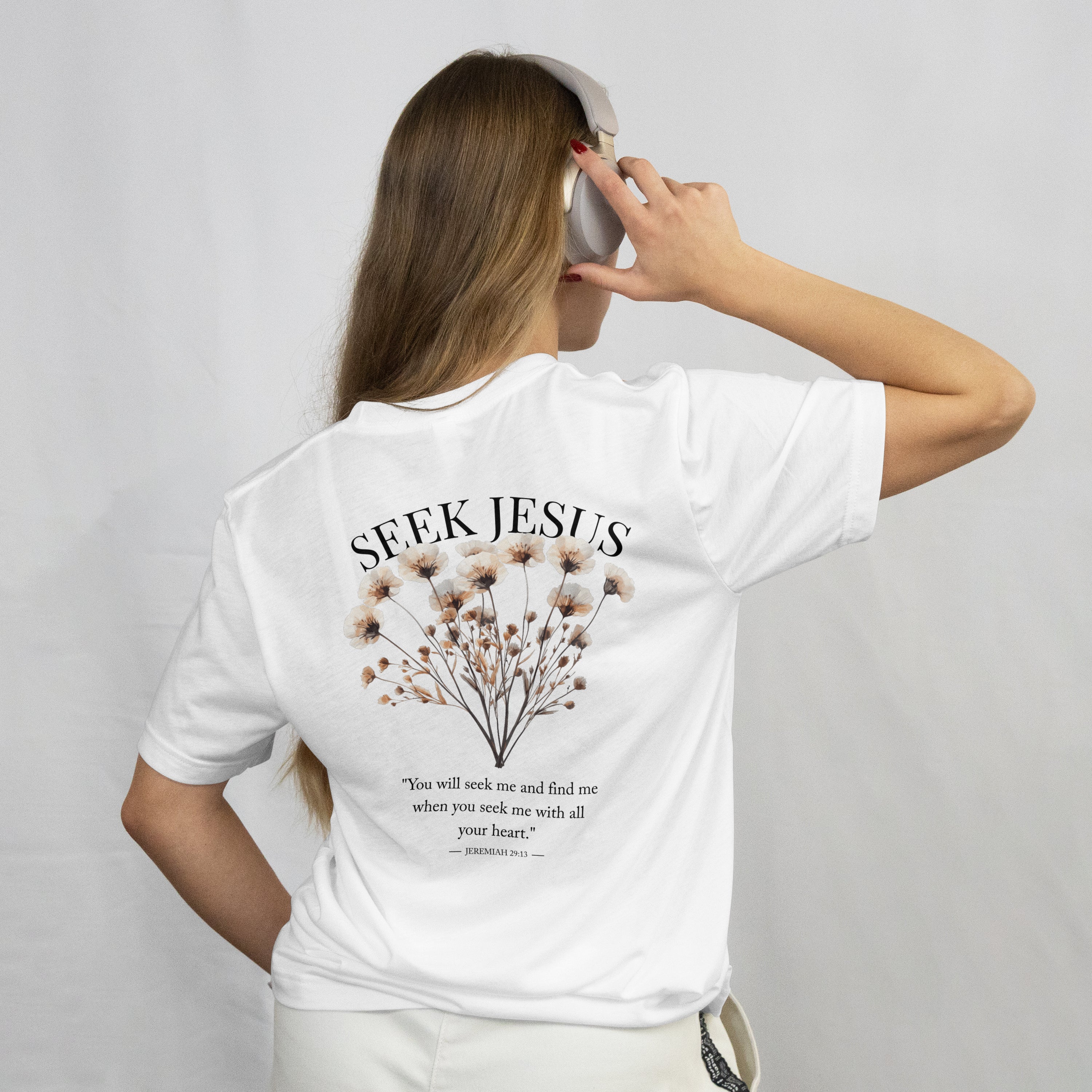 Seek Jesus | Sanctified Tee